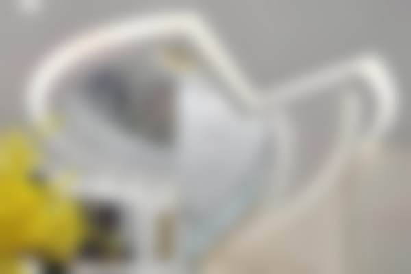 成都素美医疗的姚佳宝医生有何特点？