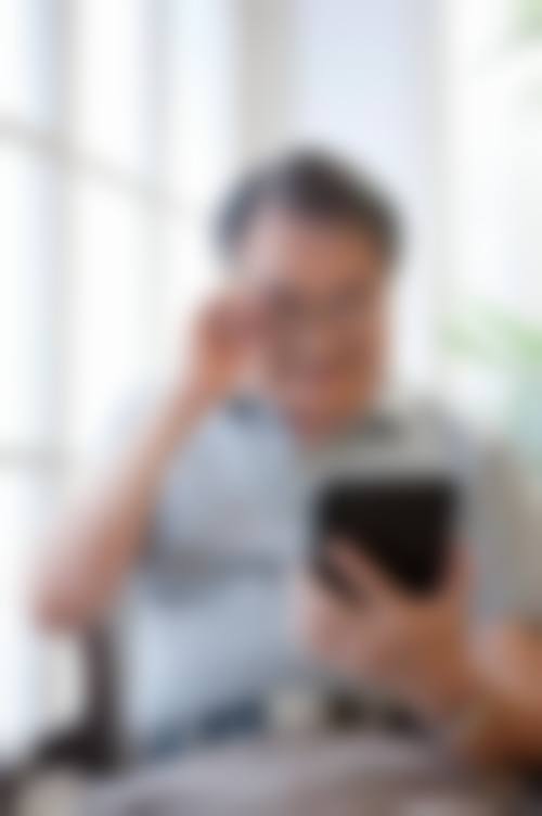 特色科室与项目:精细解决眼部问题