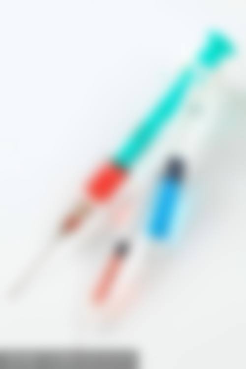 特色项目与精尖设备：科技赋能，专精塑美