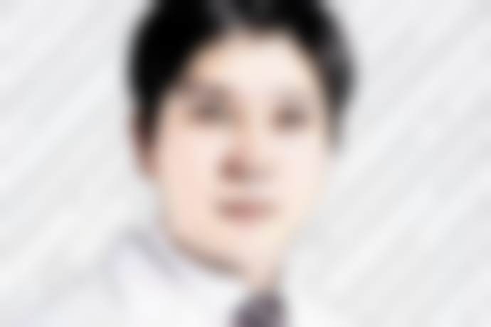 特色科室与项目:专注眼部整形与面部年轻化
